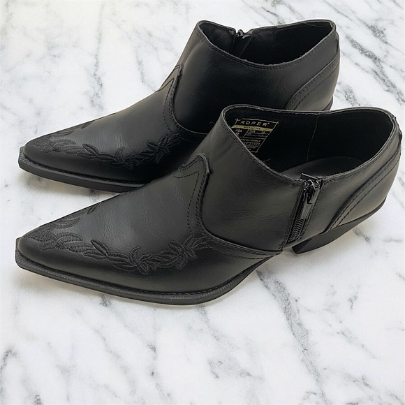 Roper Shoes - Roper Emma Black Western Style Ankle Booties with Stitch Detail Size 8